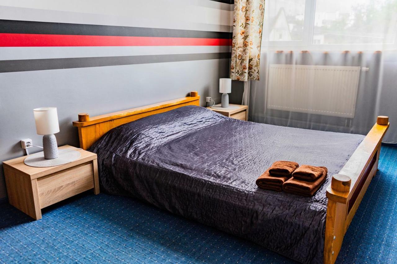 Hostel Villa Roma Лвив Екстериор снимка
