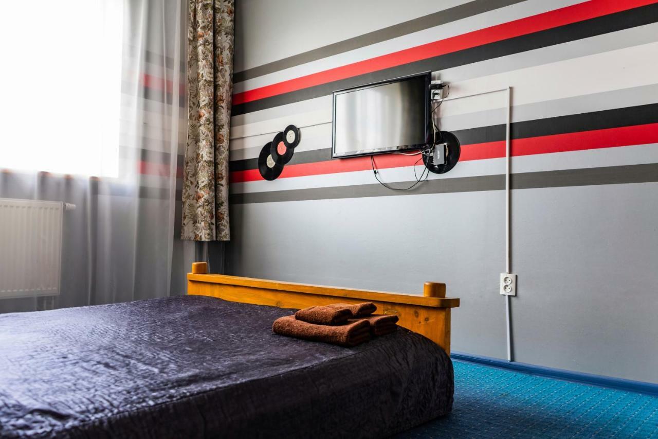 Hostel Villa Roma Лвив Екстериор снимка