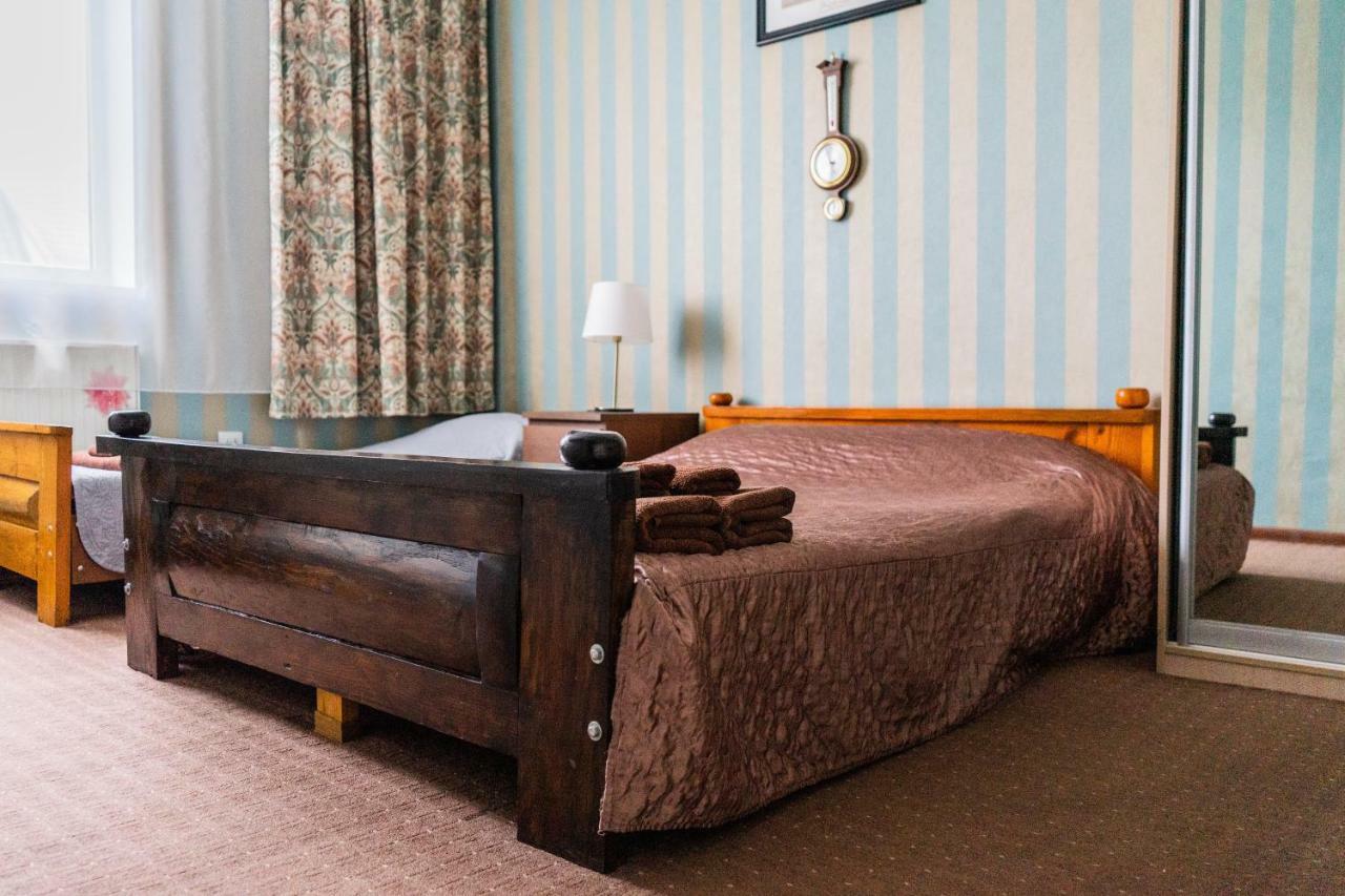Hostel Villa Roma Лвив Екстериор снимка