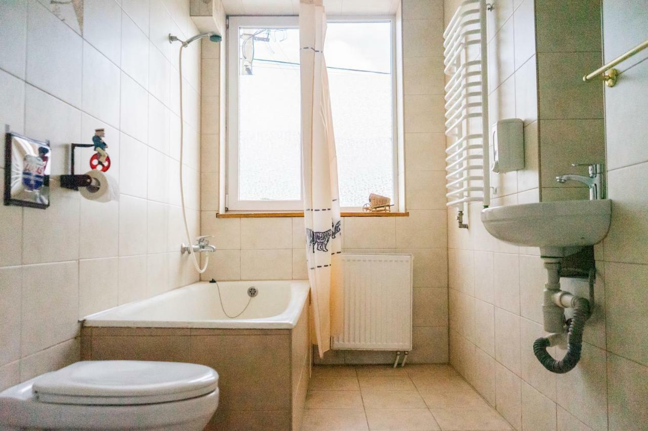 Hostel Villa Roma Лвив Екстериор снимка